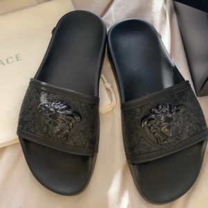 Versace Black Medusa Slides